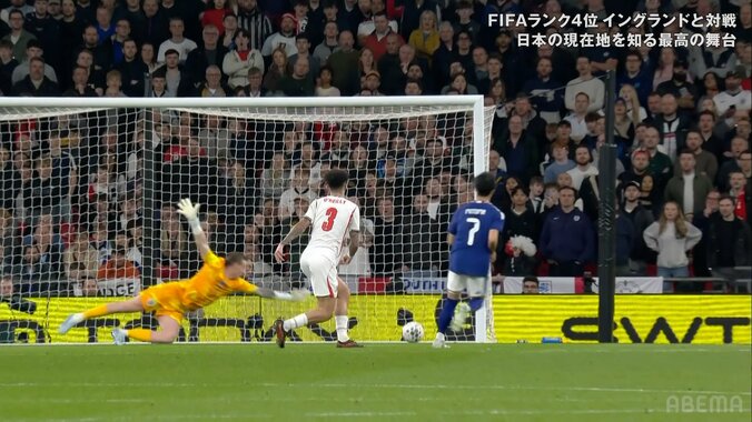 「ズタズタに引き裂かれた」三笘薫の“歴史的カウンター弾”に英国メディア絶望！「イングランドの惨事」「自ら奪って自ら終わらせた」 4枚目