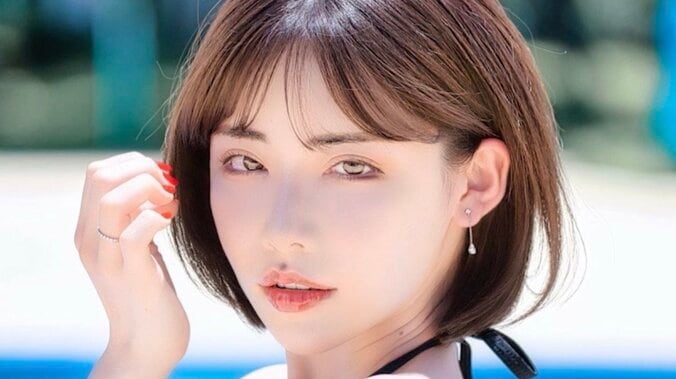 【写真・画像】「“骨がない”って感動」 元セクシー女優・深田えいみ、20歳で300万円を貯め韓国へ「1週間泊まりで“フル”で」　1枚目