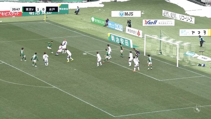 【映像】DF2人を抜く“ダブル股抜きシュート”