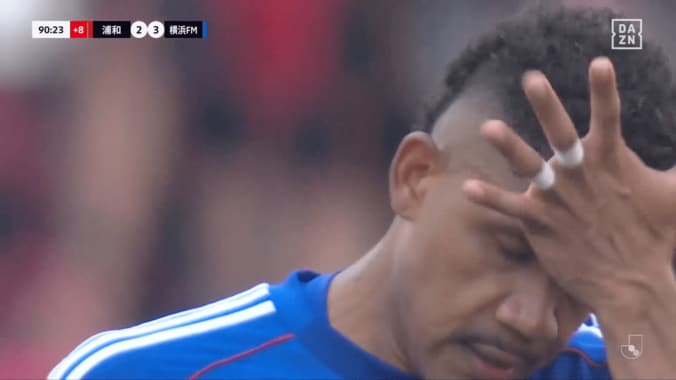 唖然とするキニョーネス