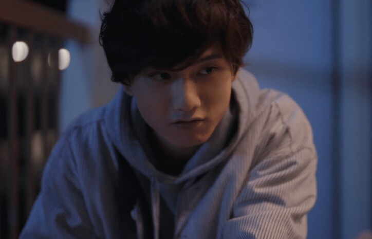 心に穴が空き、元カレ(水石亜飛夢)を求める…“ズルい”ヒロインを新人女優・日影舘まいが熱演!『私が獣になった夜~名前のない関係~』第6話