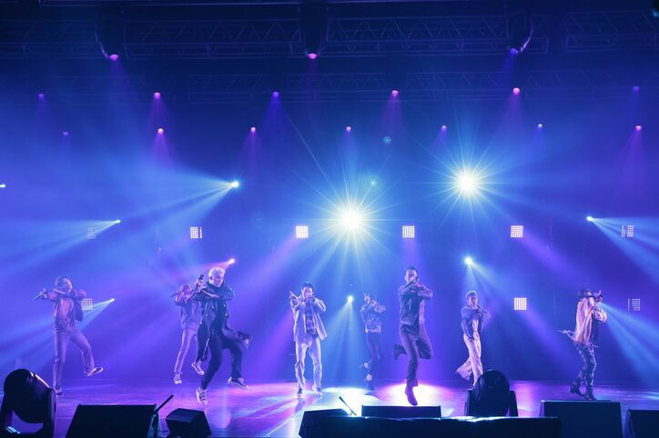 2021年を締めくくるEXILE TRIBEによるLIVE『LIVE×ONLINE COUNTDOWN 2021▷2022』が開催！ファン熱狂のライブステージで2022年の幕明け