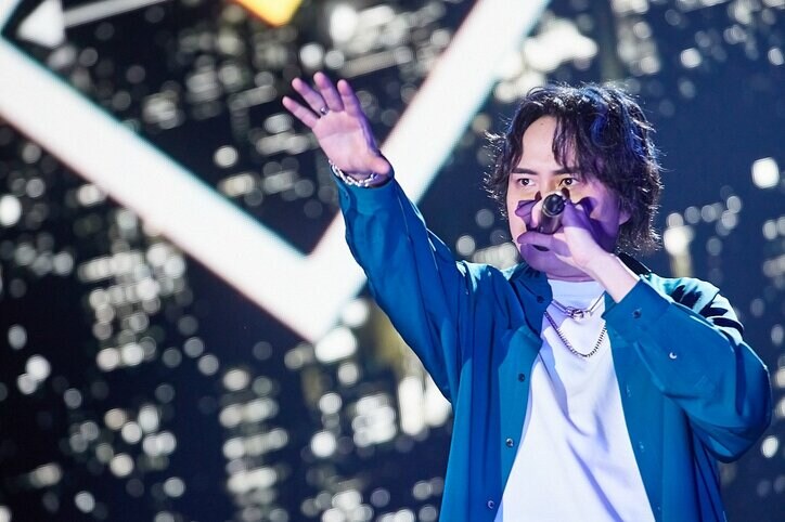 白井悠介、“Fling Posse”のライブは「おもちゃ箱」 シブヤ・ディビジョン“Fling Posse”の中王区CDリリースや『第三回ディビジョン・ラップバトル』の開催も発表に！