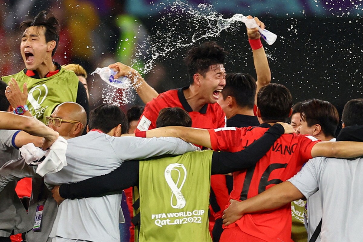 W杯】「再びドーハの奇跡」 韓国代表、劇的逆転＆総得点差のGL突破に
