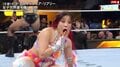 人気日本人女子レスラー、完璧な決め技を“レフェリーに誤爆”の悲劇…「やっちゃった」本人も観客も“お口あんぐり”状態に