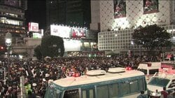 渋谷ハロウィンを完全中継！終電までにみんなは帰る？日付が変わる瞬間のスクランブル交差点、センター街は