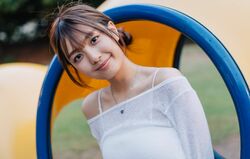 初グラビアでビキニ姿が話題の高1美女、大胆肩出し＆透けトップスでイケメン男子に猛アピール『オオカミくん』9話