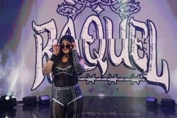 「頭にピンポン玉が…」ラテン系“デカ女”レスラー、痛々しい巨大たんこぶを公開…襲撃相手にブチギレ「かわいそう」