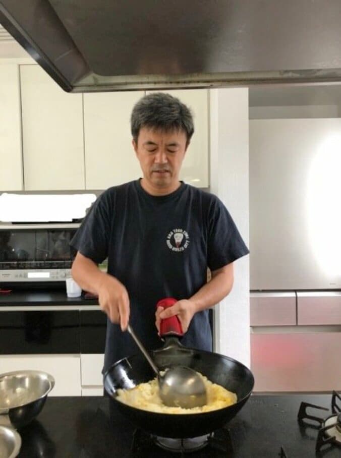大渕愛子弁護士、ママ友も喜んだ夫・金山一彦の料理「感謝です」 1枚目