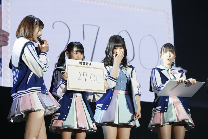 HKT宮脇咲良がセンターで『二人セゾン』を披露! “対決”では欅坂が勝利
