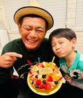  ココリコ・遠藤の妻、53歳の誕生日を迎えた夫を祝福「おめでとう」「素敵な1年になりますように」の声 