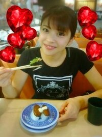 Juice=Juice宮本佳林&金澤朋子 くら寿司愛が止まらないブログ更新「最高」