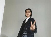 「オーラ出まくり」「カッコイイ!!」武田玲奈、クールなオールバック姿に称賛の声