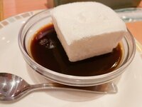 2700ツネの嫁『晩ごはんは…やったー!』