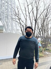 花田虎上『スカイツリーと雪』