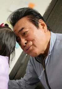 高橋英樹『孫ちゃんと事務仕事です?』