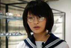 新しい学校のリーダーズ・SUZUKA、顔型診断で「一番似合う形」のメガネを試着「可愛い」と絶賛の声