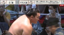 張り差しなしでも強かった 白鵬、完全復調の9連勝 解説者も「初日と全然違う」と愕然