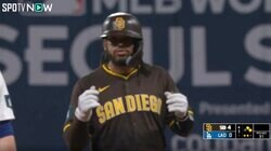 「山本由伸を挑発したのかな」「どういう意味？」 大炎上する山本にトドメを刺した後に“謎の動き”　パドレス選手がベース上で披露したパフォーマンスが話題に