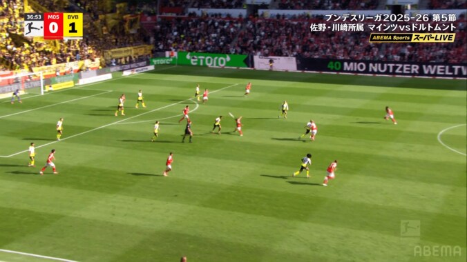 【写真・画像】天才かよ！ 堂安律が“股抜きクロス”で１試合２アシスト目「スーパーすぎる！」「左に流れても仕事するな」精密な左足にファン大興奮　1枚目