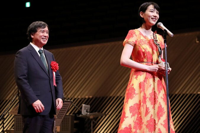 のん「人は、笑えることがあれば、明日が見える」と熱いメッセージ 1枚目