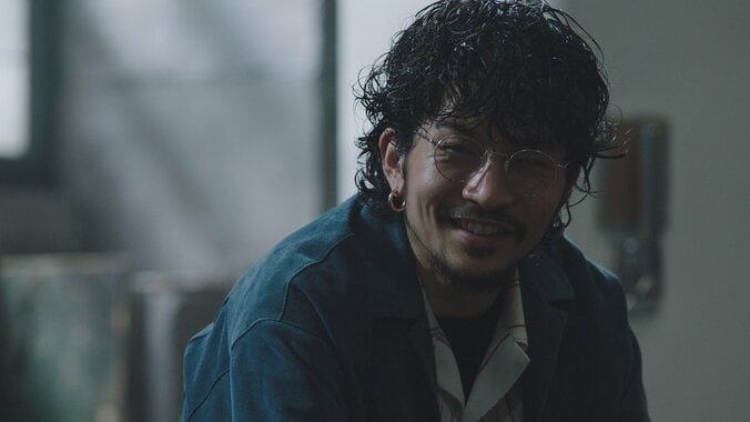 常田大希、“大人”をテーマに本音を語る「これが正しいだとか言い切れる人はすごい苦手」 黒ラベル「大人エレベーター」CM 1枚目