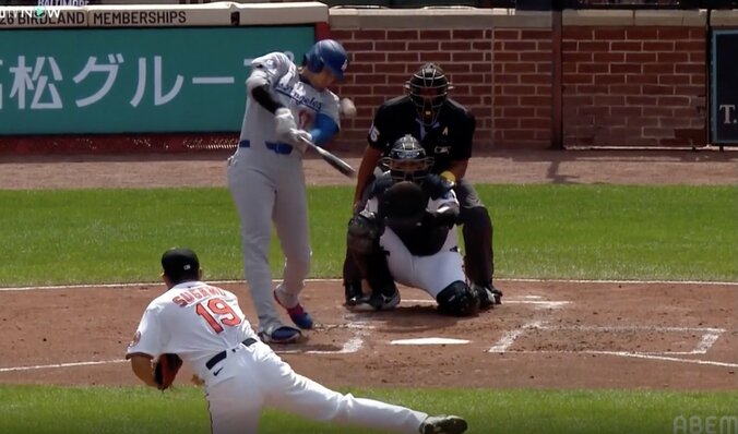 【写真・画像】センターライナーだろ？ 大谷翔平、爆速弾丸ライナーで“まさかの光景”「ヤバすぎw」菅野智之も困惑… スタンドに突き刺す“衝撃着弾”「トラウマだろ」　1枚目