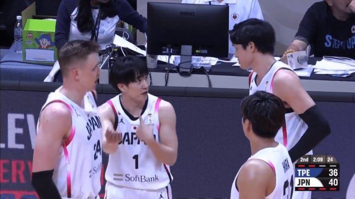 司令塔として日本代表を引っ張った齋藤拓実（１番）