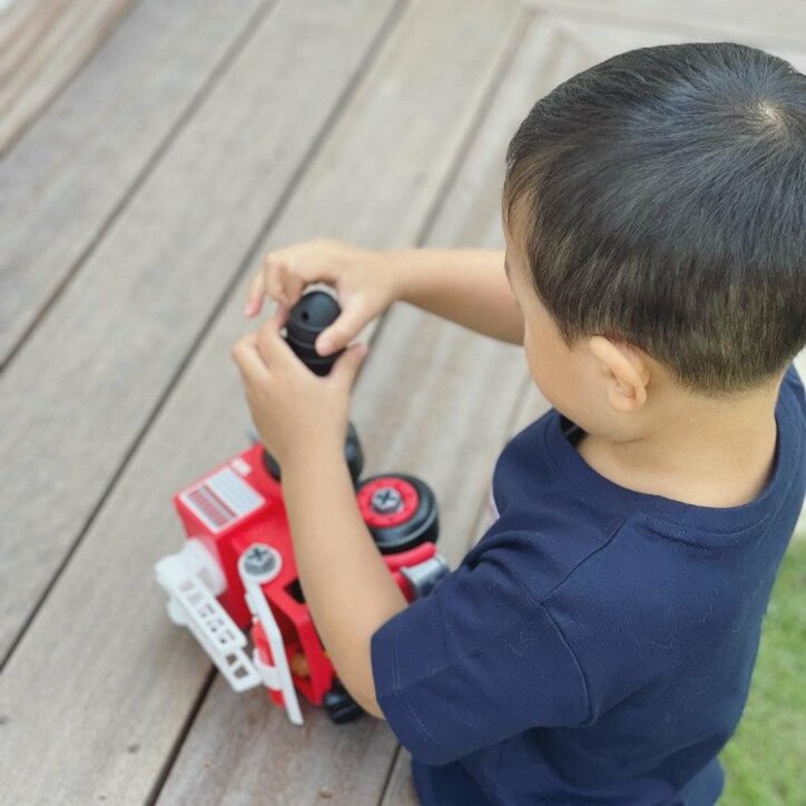 本田朋子、2歳の息子がハマった『コストコ』のおもちゃ「夢中になって遊んでいます」