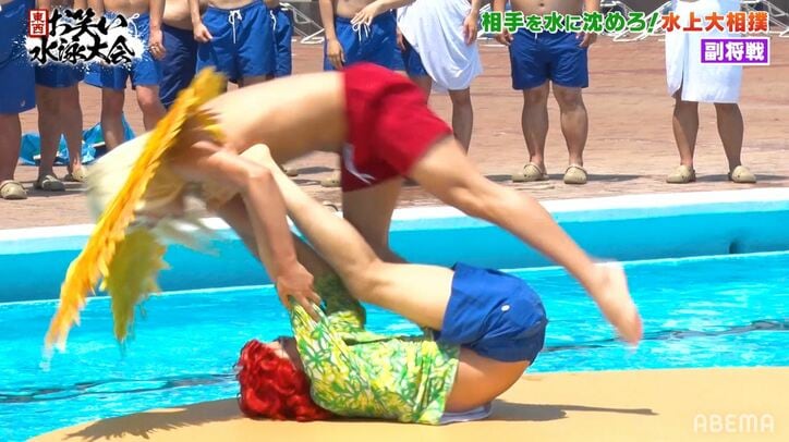 「この羽6万するんすよ…」ZAZY、水上相撲での落水で大きな痛手!?