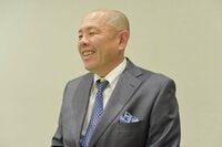 横浜DeNAの“リーグ制覇”に提言 小田幸平氏「一人の捕手を100試合以上起用すべき」