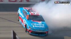 トヨタトヨタトヨタで「やってしまった」 9台中3台が脱落…痛恨同士討ちに「結構ハードに壁に…」中継陣も驚く