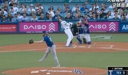 球場騒然！ 大谷翔平、超人的な“一瞬の動き”がスゴすぎる　もはや人間業じゃない“高速デッドボール回避”「反応早っ…！」「ニンジャっぽい」