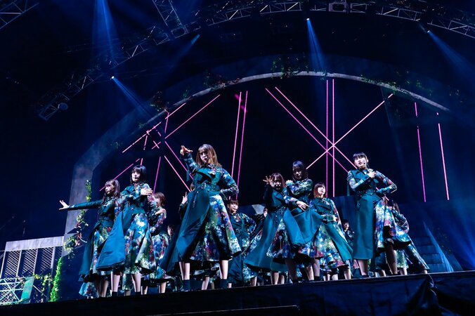 欅坂46、笑顔と涙あふれたラストライブで5年間の歴史に幕　新たな坂を駆け上がる“櫻坂46”が誕生 5枚目