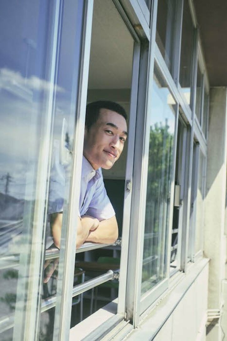 関口メンディー、居心地悪さを感じた子ども時代 小2で出会った恩師が教えてくれたこと『覆面D』インタビュー