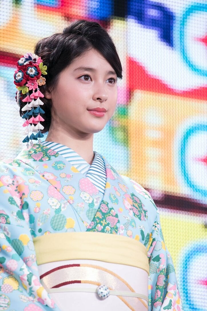 欅坂・佐藤詩織、土屋太鳳に“サイマジョポーズ”を伝授