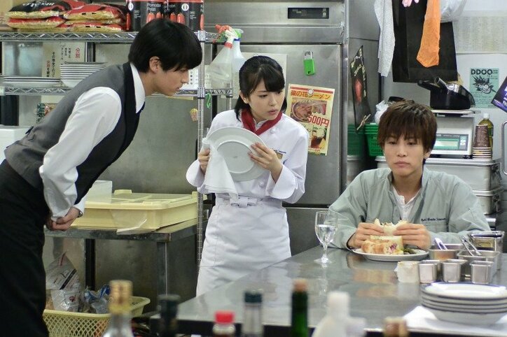 佐伯大地インタビュー　岩田剛典は完璧なのに…ヒヤッどころじゃない『崖っぷちホテル！』での体験語る