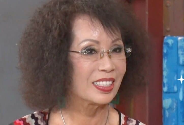 【写真・画像】「月収1億円以上」有名なアダルトサービスを開発した美女、総額2000万円以上の私服姿に驚きの声「そのままハリー・ポッターの舞台に出てほしい」　1枚目