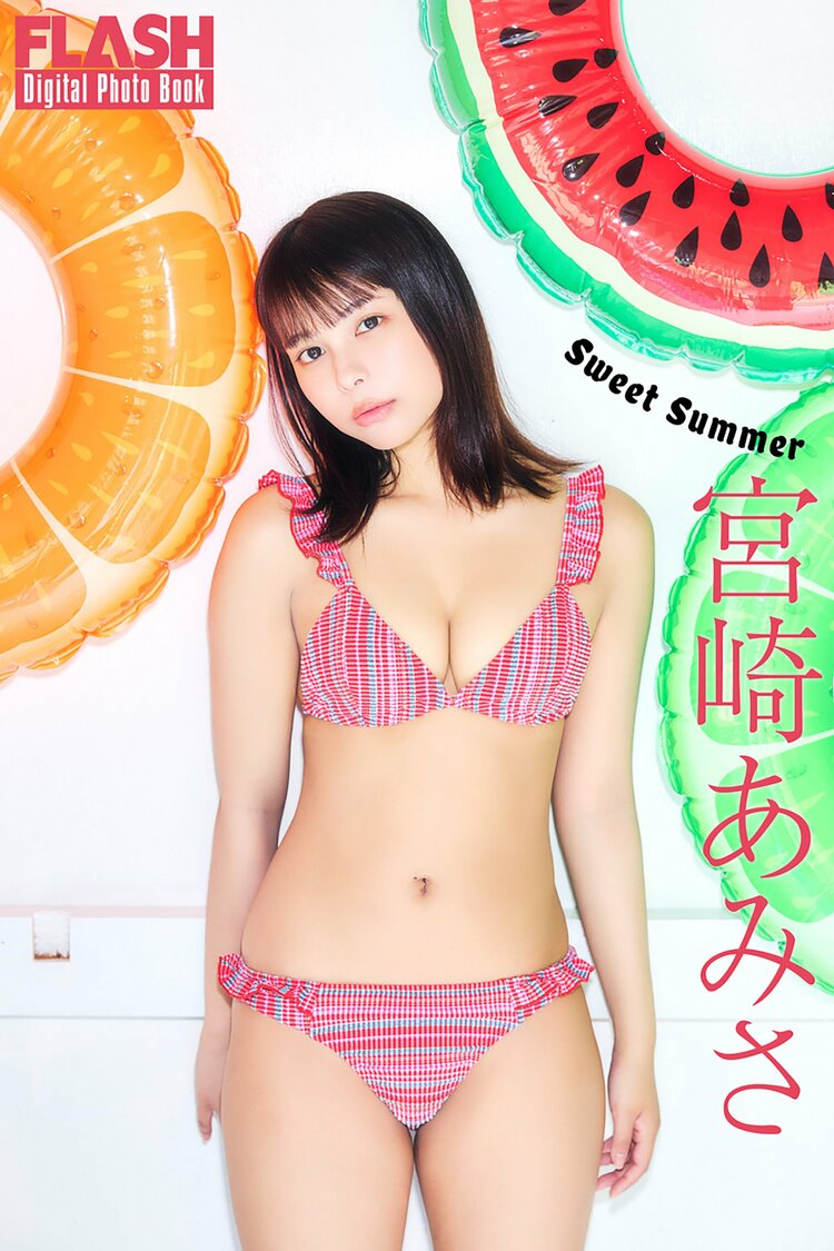 写真・画像】“特撮美女”宮崎あみさ、夏満喫の水着グラビア 『FLASH