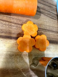 渡辺美奈代『お弁当の下拵えを少し』