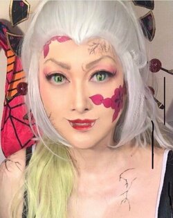 祝「遊郭編」テレビアニメ化決定！叶美香が「鬼滅の刃」堕姫のリアルなコスプレショットを公開