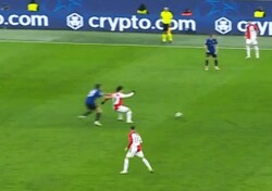 上田綺世、“絶品ターン”でインテルDFを翻弄！「ただただ上手い」「けっこう背負えるね」ポストプレーから決定機に繋げた瞬間