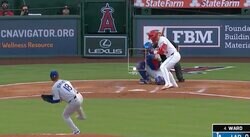 相性最悪だろ… 山本由伸に“疑惑の判定”「試合にならん」「どこ見てんだよ」不運すぎる“謎ジャッジ”が物議を醸す「調子狂わされた」