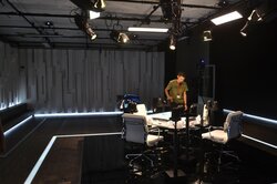 進化する麻雀対局　麻雀プロリーグ「Mリーグ」実況生中継のバックヤード