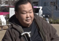 有吉弘行、“電動車椅子生活”ハチミツ二郎のスピードに驚き「追いつけない」