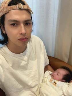 「やっちまった…」アレク、支払いを忘れ自宅のガスが停止