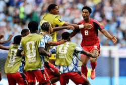 「まさかの先制かよ」カーボベルデまた旋風！W杯初ゴールが30m級直接FK弾「えぐいやつ決めやがった」会場お祭り騒ぎ