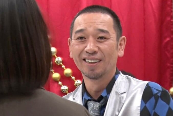 【写真・画像】千鳥、人気女芸人の歌声に衝撃「腹立つな」「テレサ・テンみたいな声」　1枚目