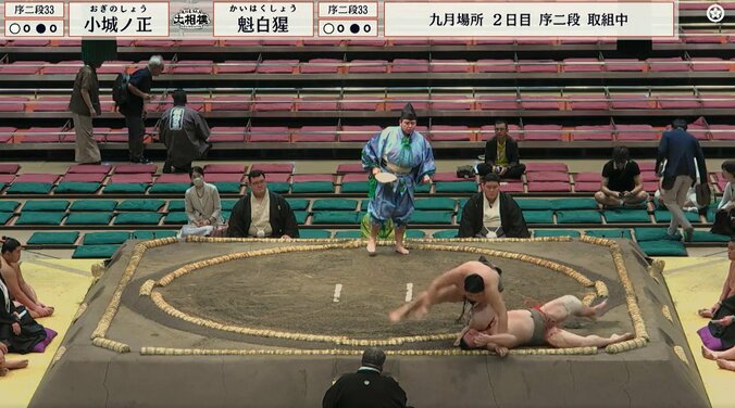 「あぶなっ」力士の顔の上に力士が…あわやのアクシデント発生 「無事で何より」ファンも“ヒヤリ” 3枚目