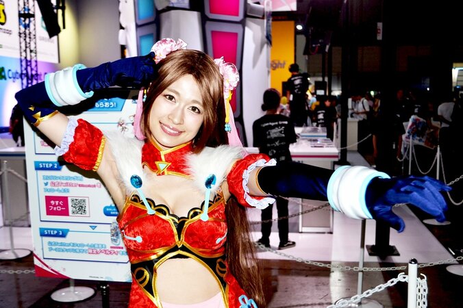 TGS、今年も開幕！CAグループブースには、新作タイトルのコスプレコンパニオンも 7枚目